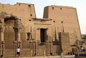 باقة 8 أيام 7 ليالي إلى الأهرامات والأقصر وأسوان جواً