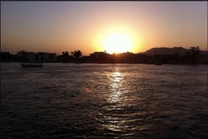 Kair: Prywatna wycieczka Felucca po rzece Nil z transferem do hotelu