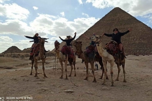 From Marsa Alam: Private Day Trip to Cairo & Giza with Lunch