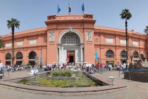 Private Transfer: Hurghada to Pyramids, Sphinx, Museum