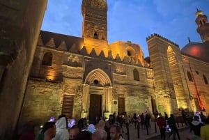 Pyramider, museum, Khan Khalili Bazaar og middagskrydstogt på Nilen