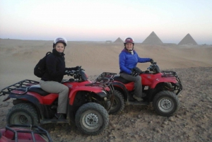 Piramides van Gizeh: 1 uur durende woestijnsafari met een quad