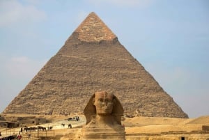 Pyramids of Giza, Sakkara & Memphis: Private Tour with Lunch