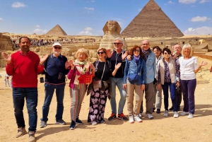 Pirâmides, Sakkara e Memphis Private Tour com almoço