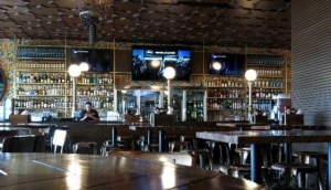 James Pub Cancun