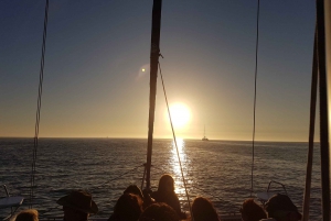 Cape Town: Sunset Cruise from V&A Waterfront