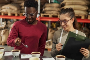 Vandringstur med kaffe og sjokolade av afrikansk opprinnelse