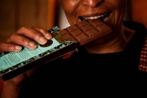 Experiência de chocolate Bean-to-Bar da AFRIKOA