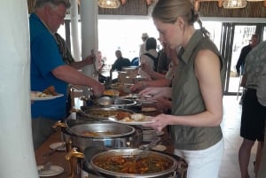 アクイラ・ビッグファイブ・サファリ（送迎、昼食付） 公園使用料を除く