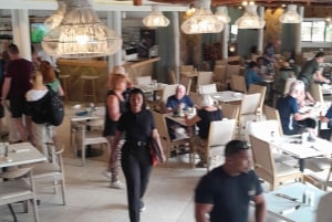 アクイラ・ビッグファイブ・サファリ（送迎、昼食付） 公園使用料を除く