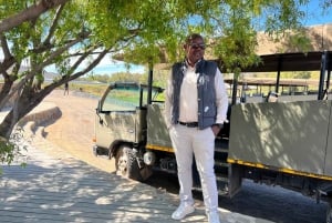 Cape Town: Aquila Game Reserve Sunset Safari with Transport