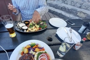 Cabo Agulhas, ballenas de Hermanus y cata de vinos: excursión de un día