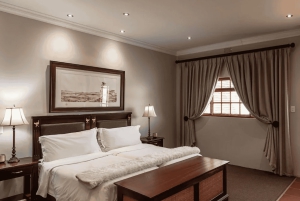 Città del Capo: tour naturalistico di 2 giorni con safari e soggiorno di lusso