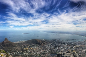 ケープタウン：プラッテクリップ渓谷経由の 3 時間テーブルマウンテンハイキング