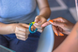 ケープタウン：アフリカンファブリックジュエリーワークショップ（ドリンク付き）