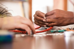 ケープタウン：アフリカンファブリックジュエリーワークショップ（ドリンク付き）