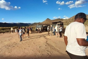 Сафари на закате в заповеднике Aquilla (Кейптаун) с трансфером и питанием