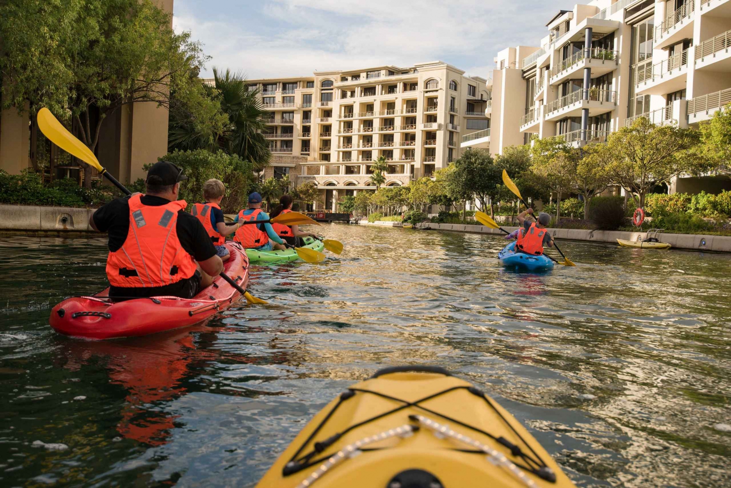 Cape Town: Day or Night Guided Kayak Tour in Battery Park
