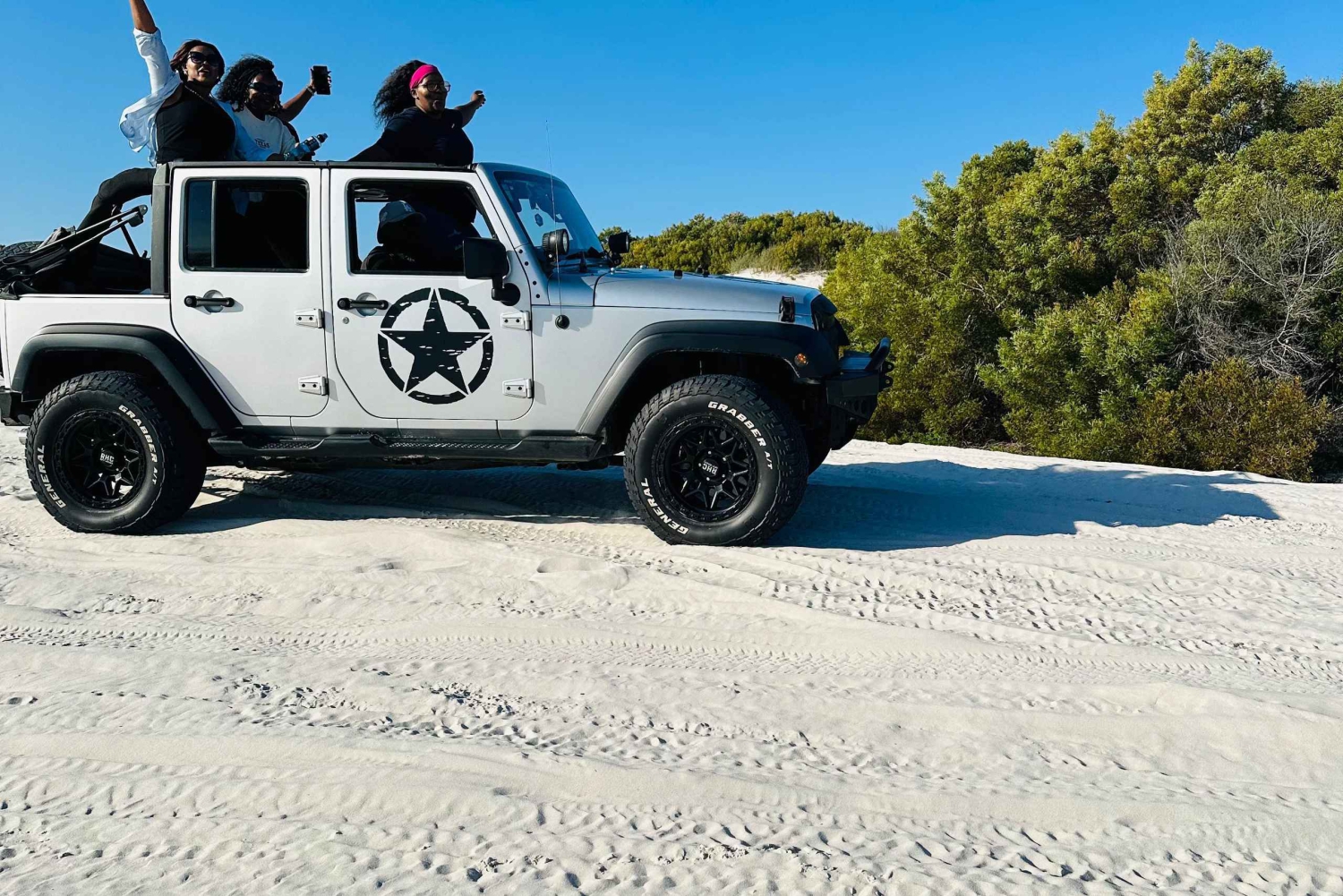 Cape Town Desert Thrills: Dune Jeep Venture
