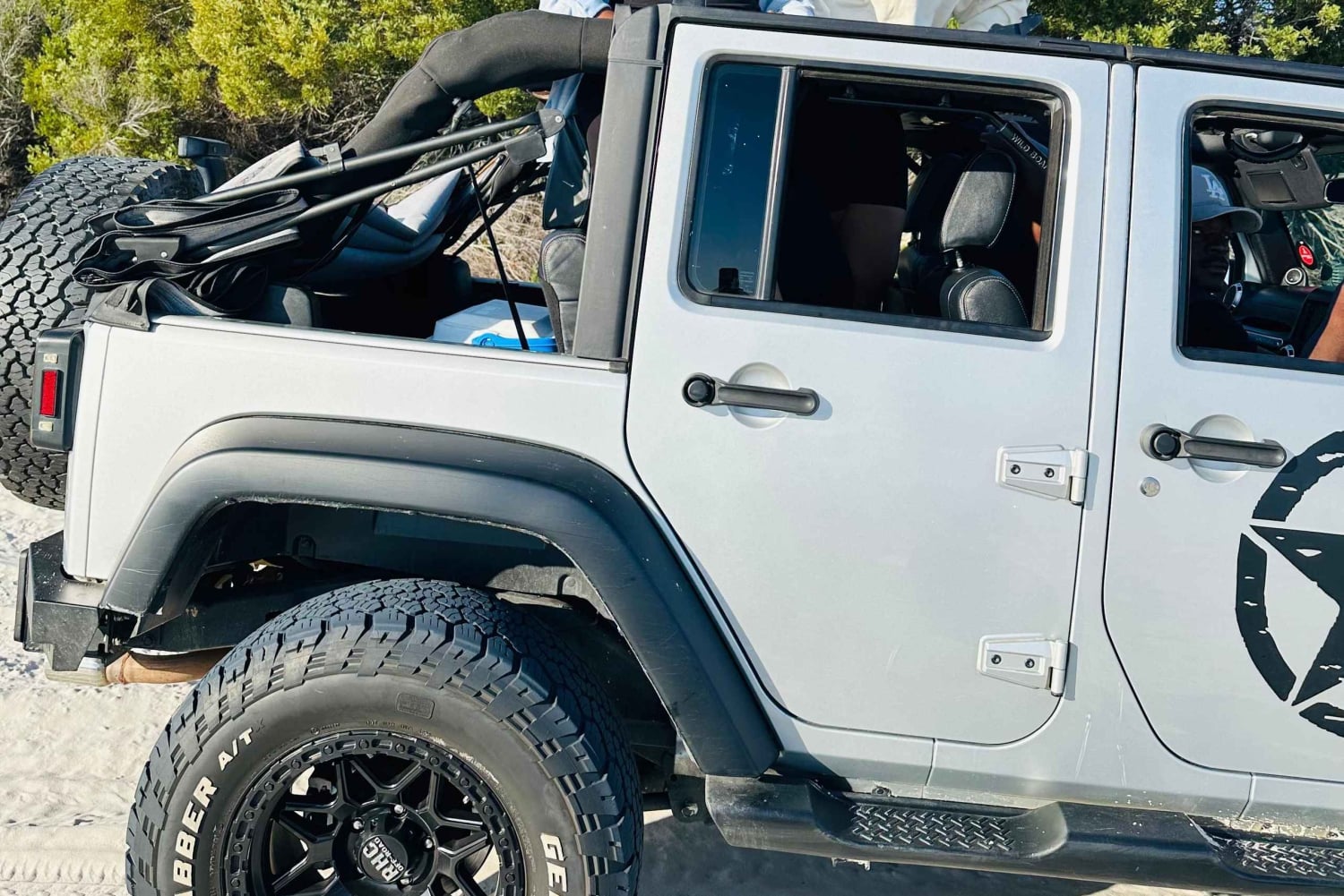 Cape Town Dessert Thrill: Jeep Dune Venture