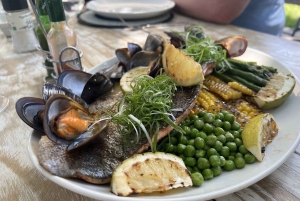 Cape Town: Franschhoek Wine Tour with Tram Ride