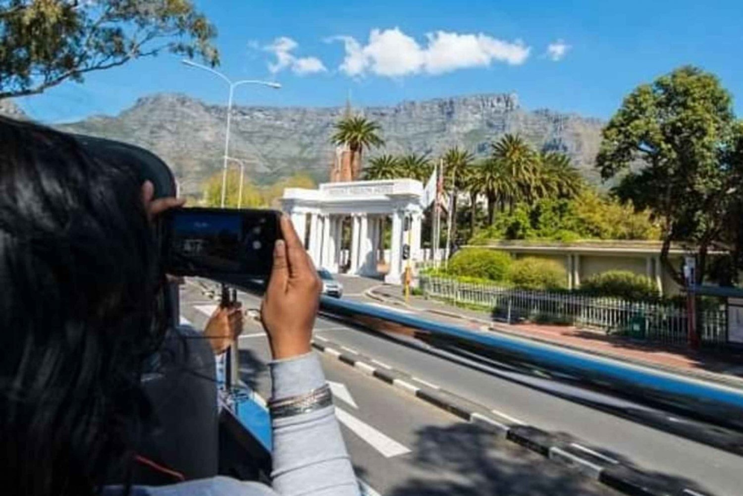 Cape Town: Franschhoek Wine Tram Explorer Tour