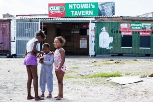 Cape Town: Guided Township Tour with Hotel Pickup