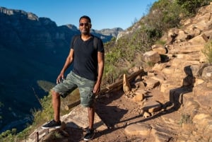Cape Town: Hike Lion's Head with a Content Creator