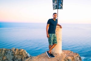 Cape Town: Hike Lion's Head with a Content Creator