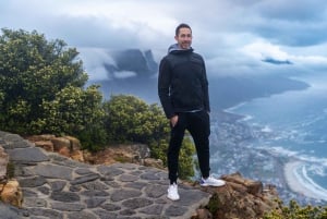 Cape Town: Hike Lion's Head with a Content Creator