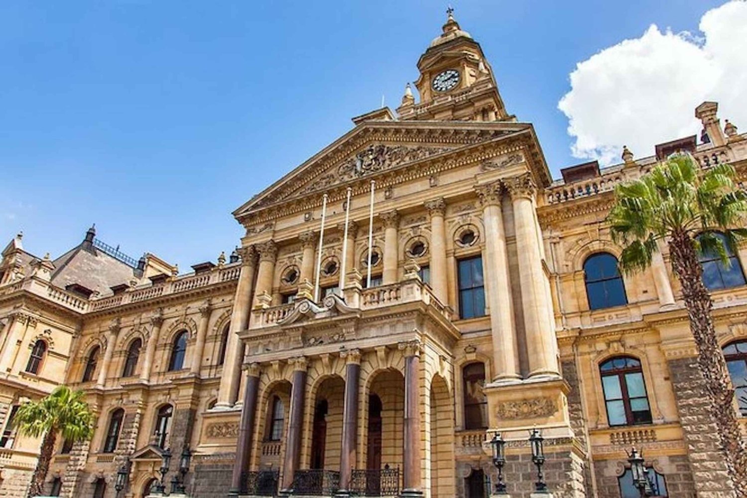 Cape Town: Historical and Scenic Mother City Tour