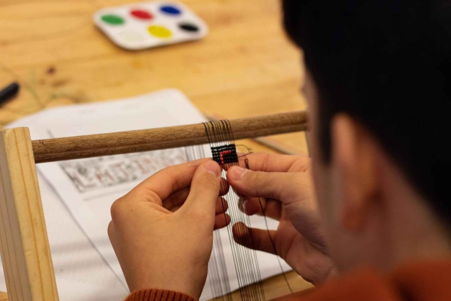 ケープタウン：ランガ・タウンシップのビーズワークショップへようこそ