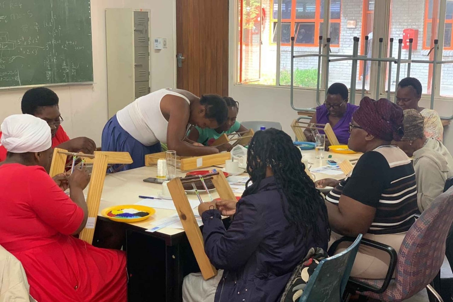 ケープタウン：ランガ・タウンシップのビーズワークショップへようこそ