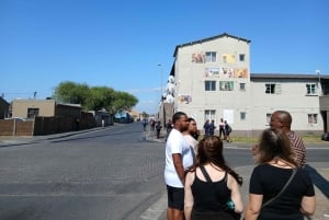 Cape Town: Langa Township Tour & Bo-Kaap Cooking Class