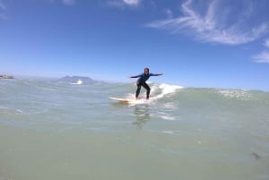 Cape Town: Lær å surfe med utsikt over Taffelberget