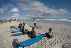 Cape Town: Lær å surfe med utsikt over Taffelberget
