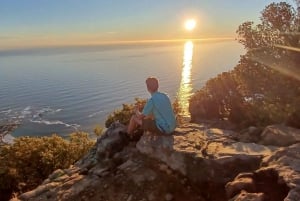 Cape Town: Guided Lion's Head Sunrise or Sunset Hike