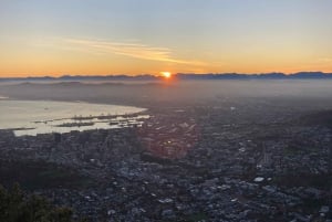 Cape Town: Lion's Head Sunrise/Sunset Guided Hike