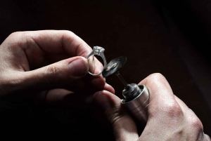 Cape Town: Private Guided Tour of Cape Town Diamond Museum