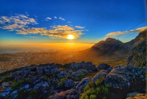 Kapkaupunki: Yksityinen opastettu vaellus Lion's Headin auringonnousun ja auringonlaskun aikana