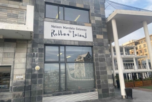 Билет на паром Кейптаун-Роббен Айленд и экскурсия в тюрьму с гидом