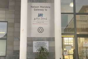 Билет на паром Кейптаун-Роббен Айленд и экскурсия в тюрьму с гидом