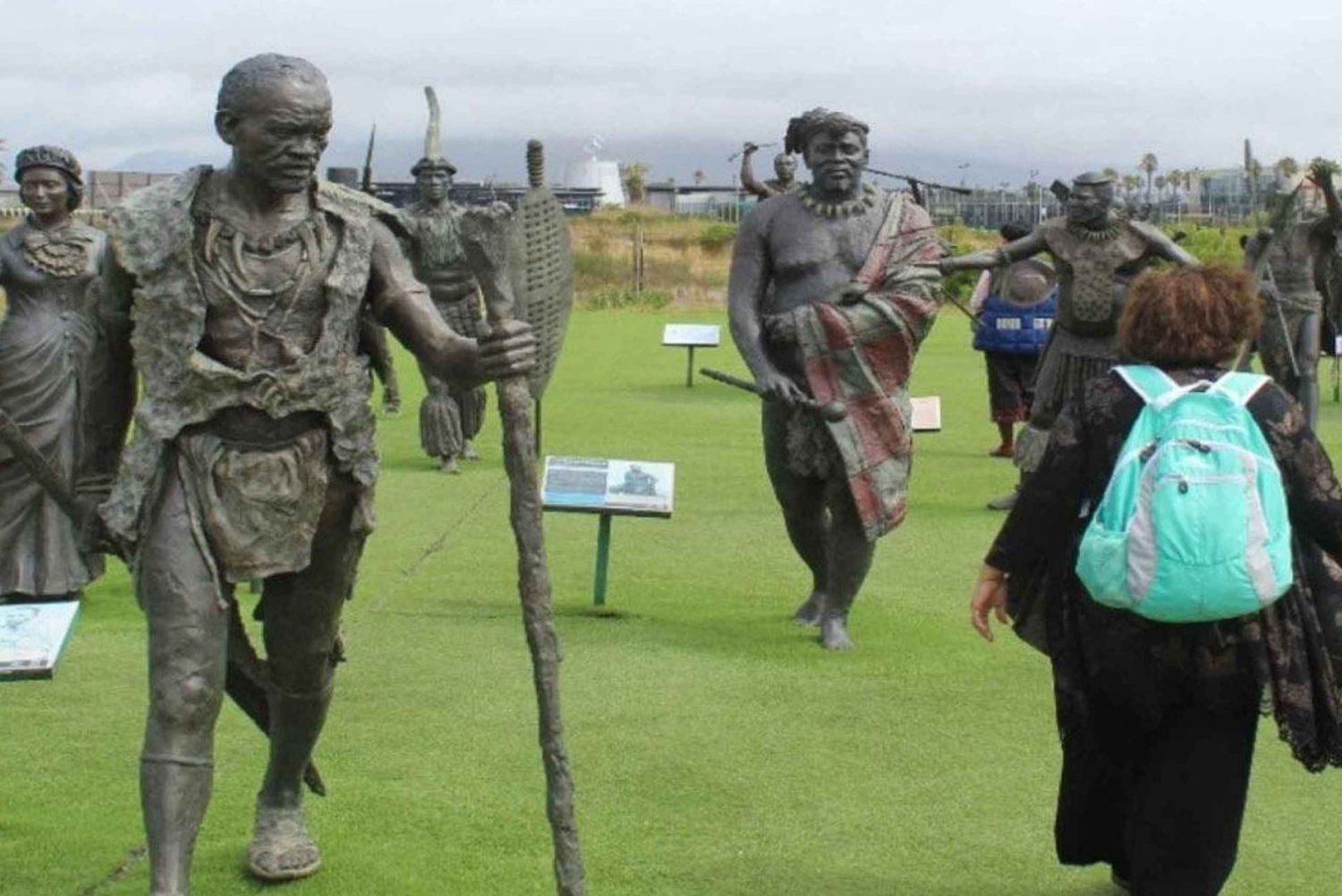 Cape Town: Robben Island Plus Table Mountain Day Tour