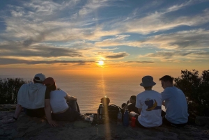 Cape Town: Sidecar Coastline Ride to Lion’s Head Sunset Hike