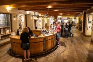 Cape Town: Stellenbosch and Franschhoek Wine Tasting Tour