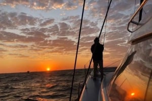 Kapstadt: Champagner-Kreuzfahrt bei Sonnenuntergang