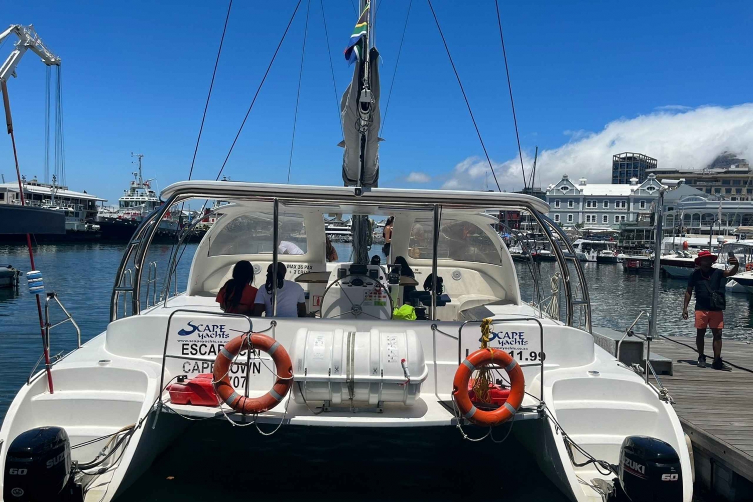 Cape Town: Sunset Cruise by Catamaran to Table Bay