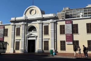 Cape Town: Table Mountain, Hot Chocolate Tasting & City Tour