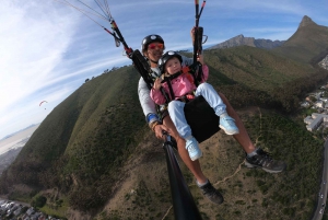 Cape Town: Table Mountain Tandem Paragliding Flight