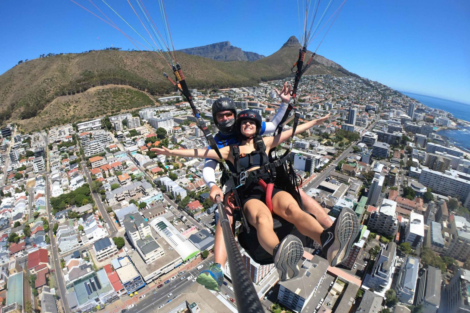 Kapstaden: Tandemskärmflygning med utsikt över Taffelberget
